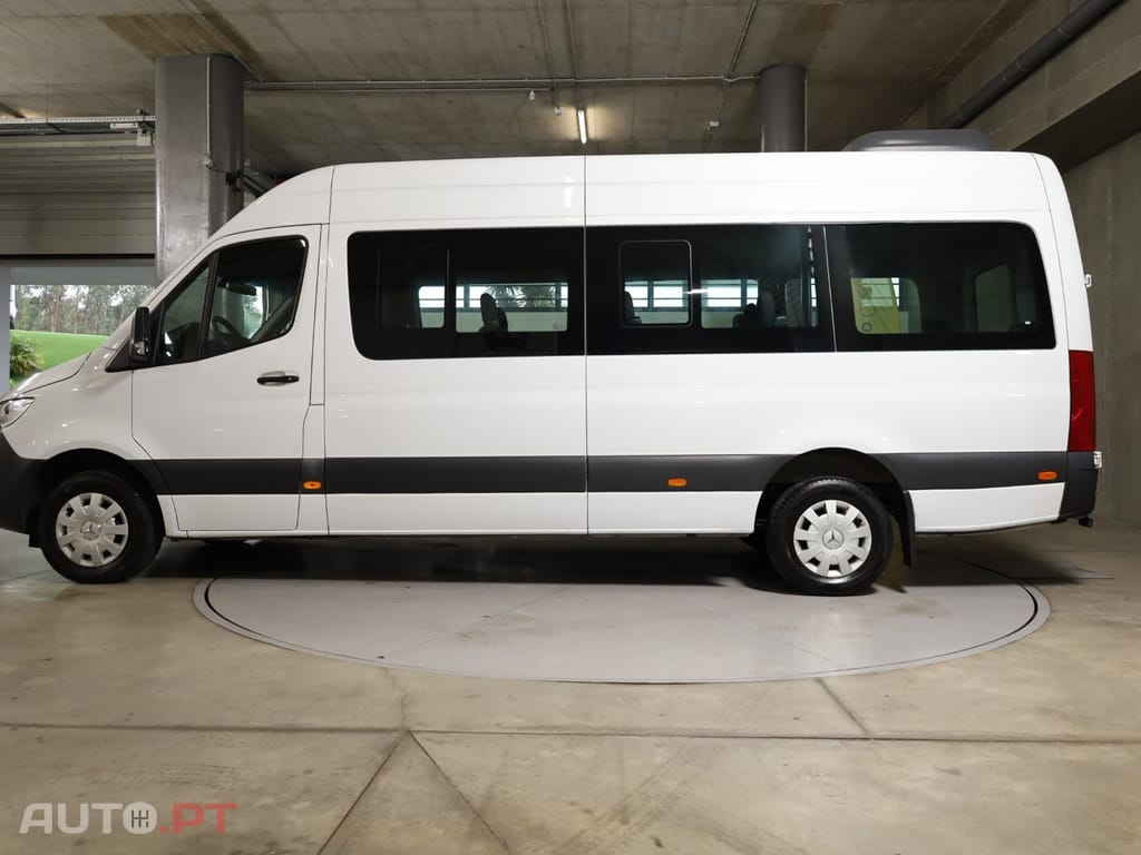 Mercedes-Benz Sprinter 315 CDI/43 Luxo (2+2+2+3)