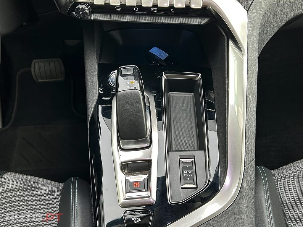 Peugeot 3008 1.6 Hybrid4 Allure Pack e-EAT8