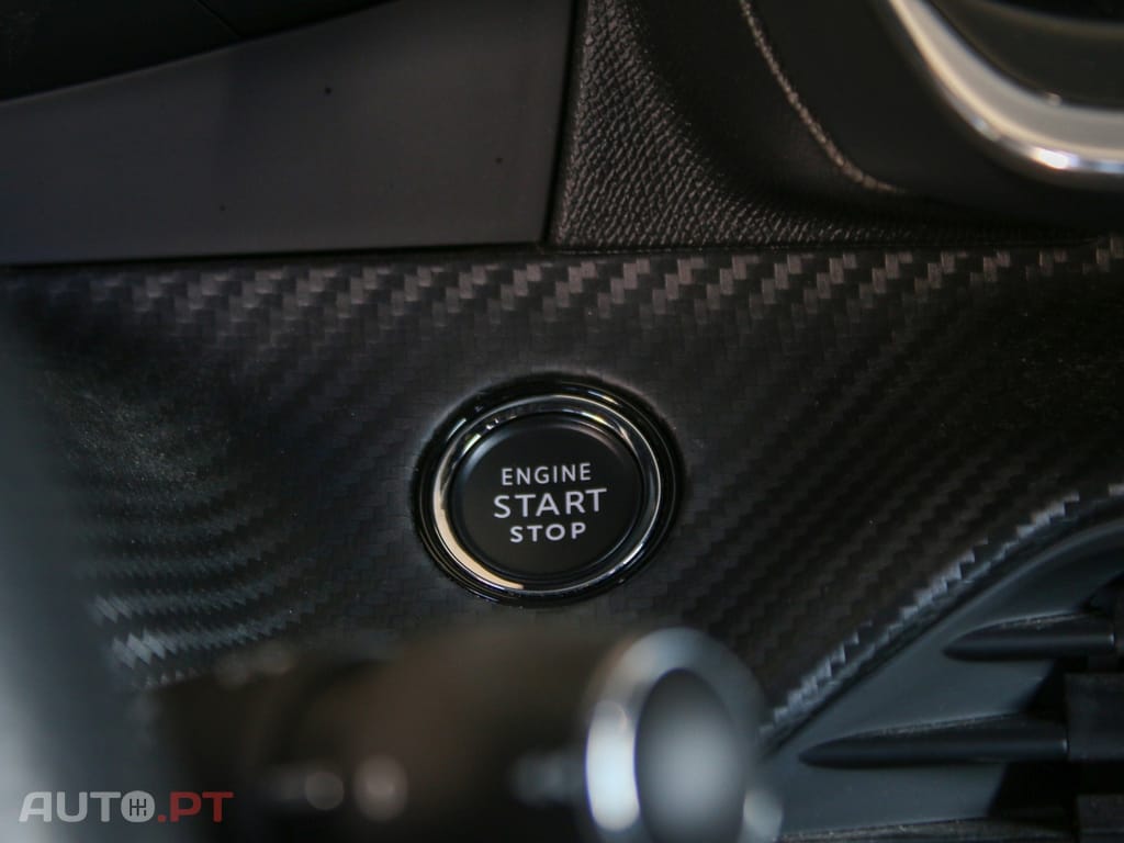 Peugeot 208 1.2 PureTech GT