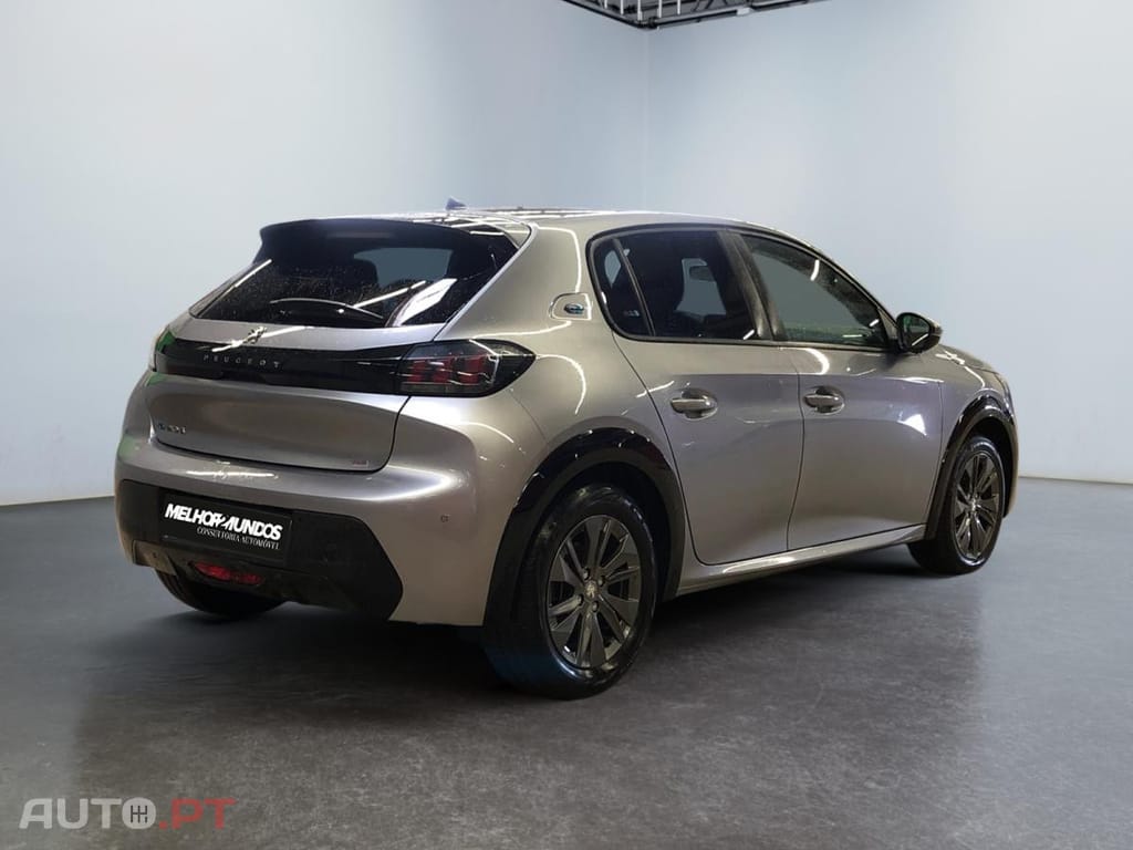 Peugeot E-208 50 kWh Style
