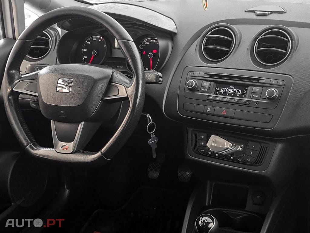 SEAT Ibiza 1.2 TSI FR — fotografia 13