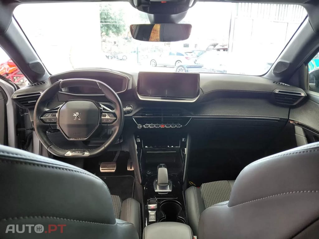 Peugeot E-208 50 kWh GT Pack