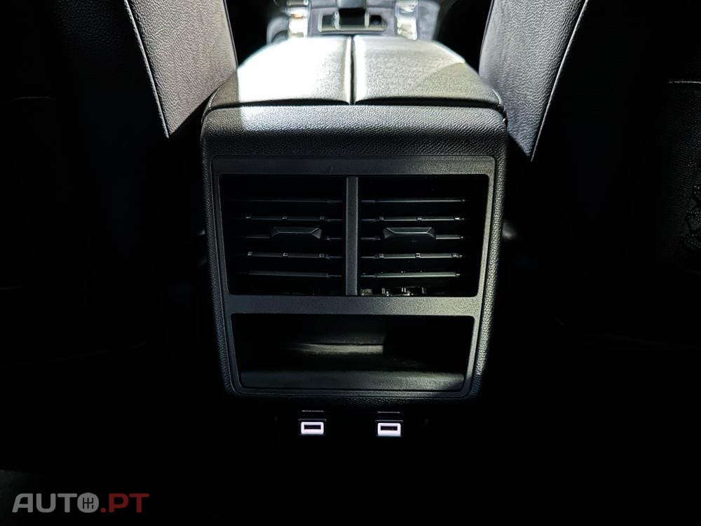 DS DS7 Crossback E-Tense Performance Line EAT8