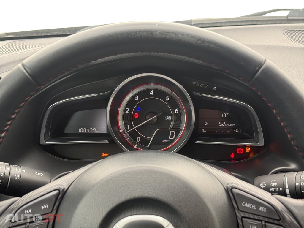 Mazda 3 1.5 Sky-D Excellence Pack HT Navi