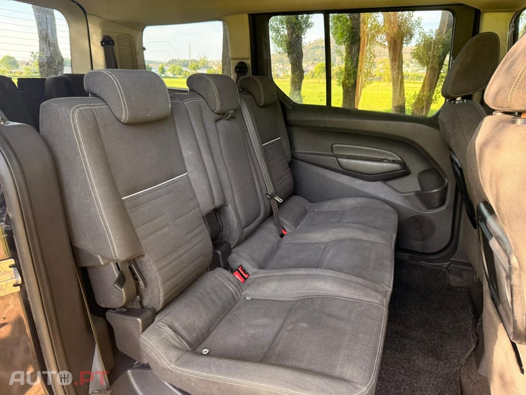 Ford Tourneo Grand 1.6 TDCi Titanium