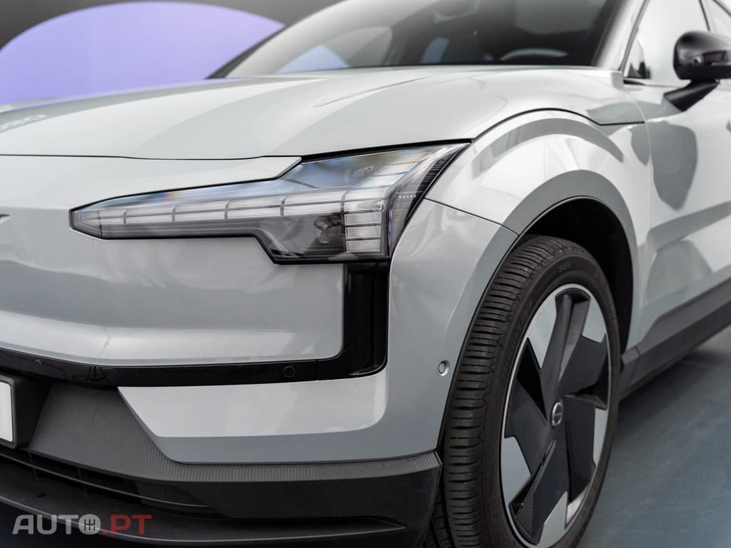 Volvo EX30 69 kWh Single Motor Extended Range Ultra
