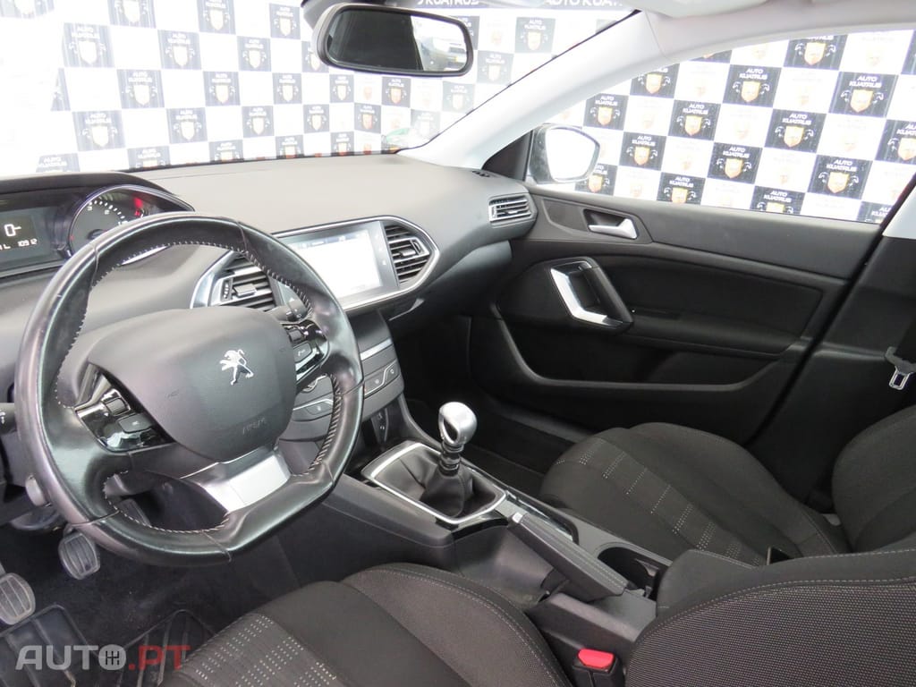 Peugeot 308 1.6 HDI Panorâmico