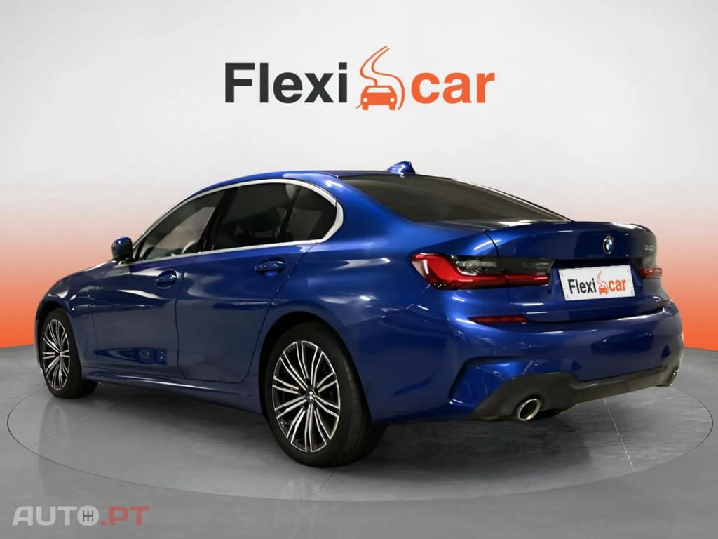 BMW 330 e Pack Desportivo M Auto