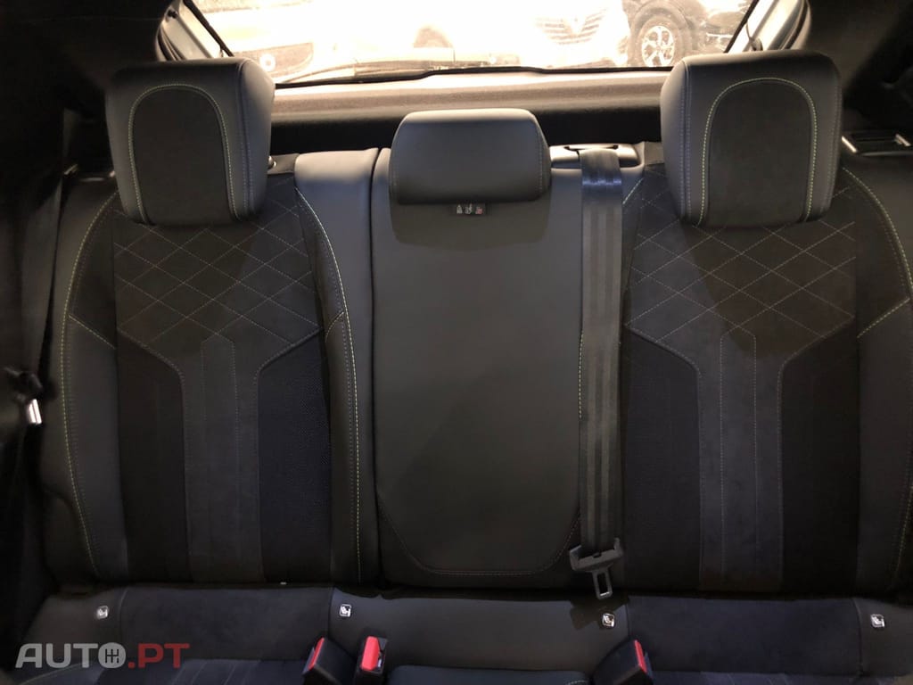 Peugeot 208 1.2 PureTech GT Line EAT8