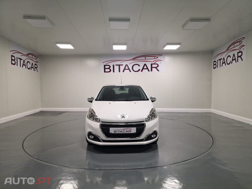 Peugeot 208 1.6 BlueHDi Style
