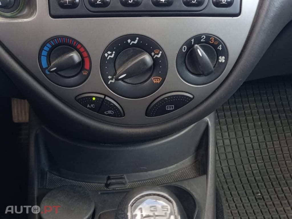 Ford Focus 1.8TDDI 90cv A/C
