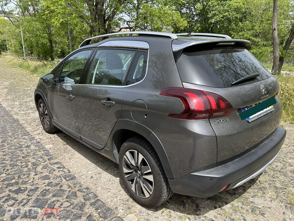 Peugeot 2008 1.2 Pure Tech