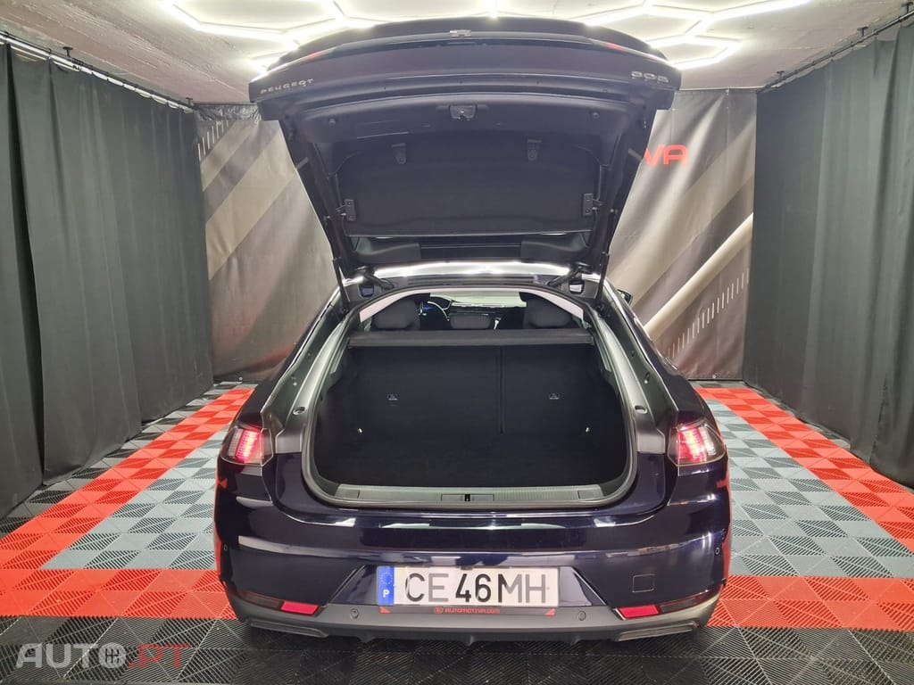Peugeot 508 1.2 PureTech Active Pack EAT8 — fotografia 7