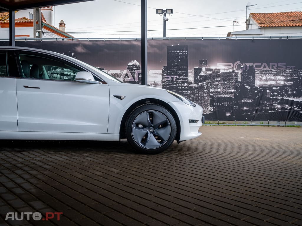 Tesla Model 3 Standard RWD Plus