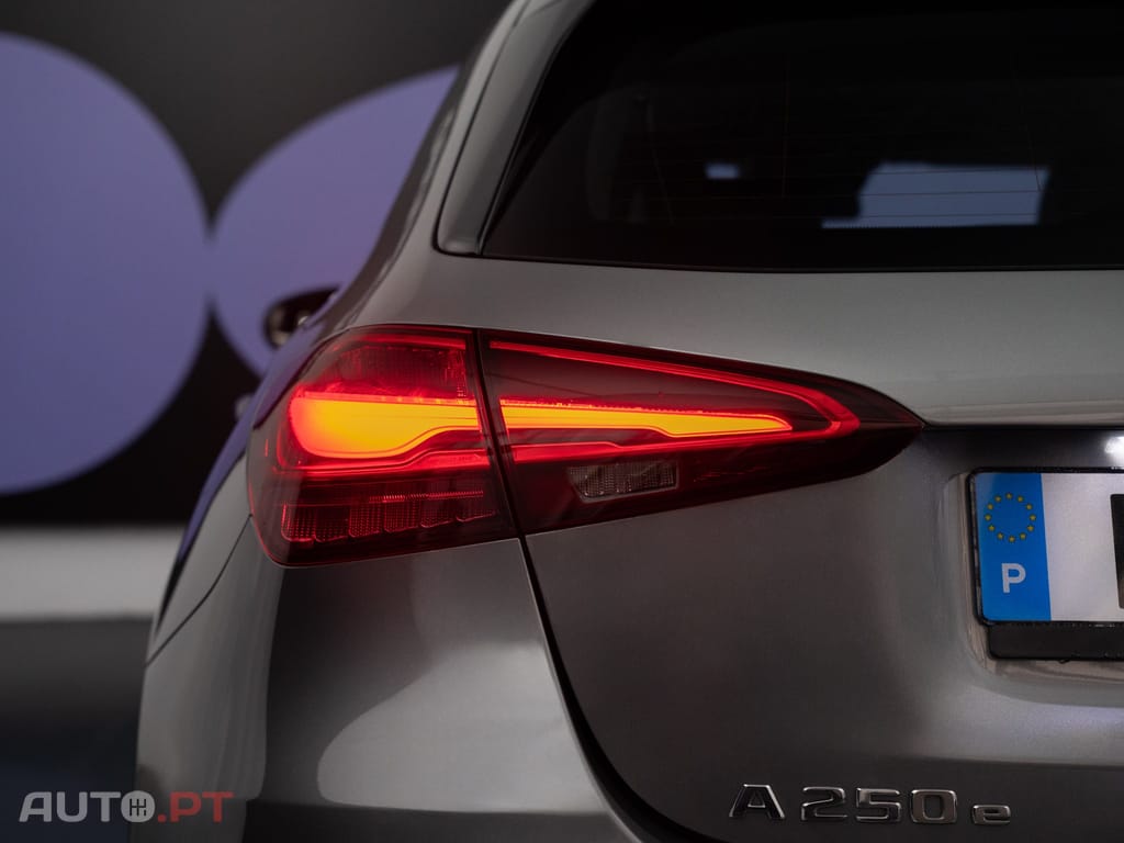 Mercedes-Benz A 250 e