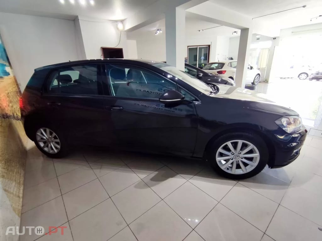 Volkswagen Golf 1.0 TSI Confortline