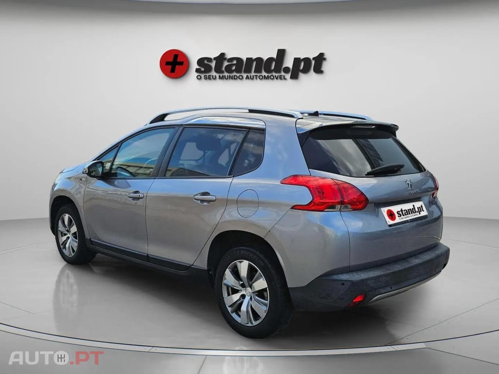 Peugeot 2008 1.2 PureTech Style