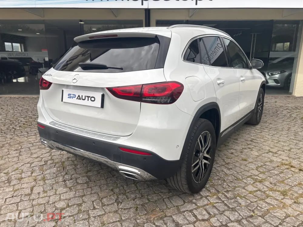 Mercedes-Benz GLA 250 e 8G-DCT Style