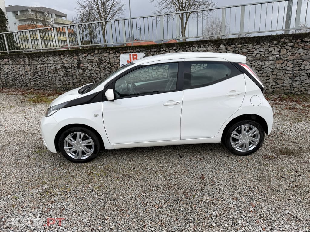 Toyota Aygo 1.0 X-Play+AC+X-Touch