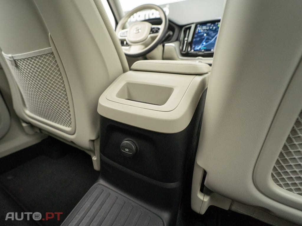 Volvo XC60 2.0 T6 PHEV Inscription Expression AWD