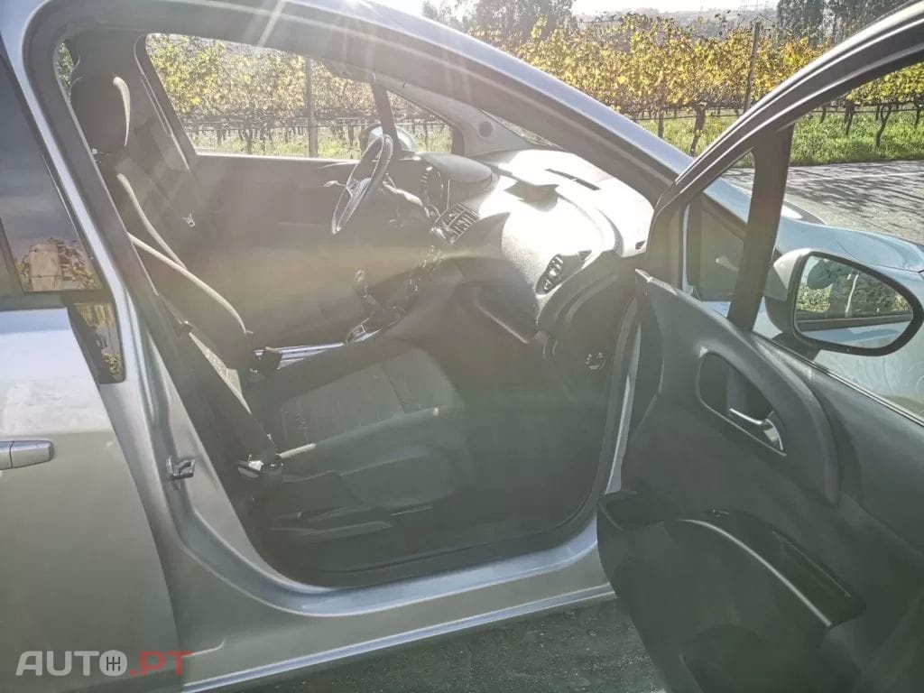 Opel Meriva 1.4 T FlexFluel