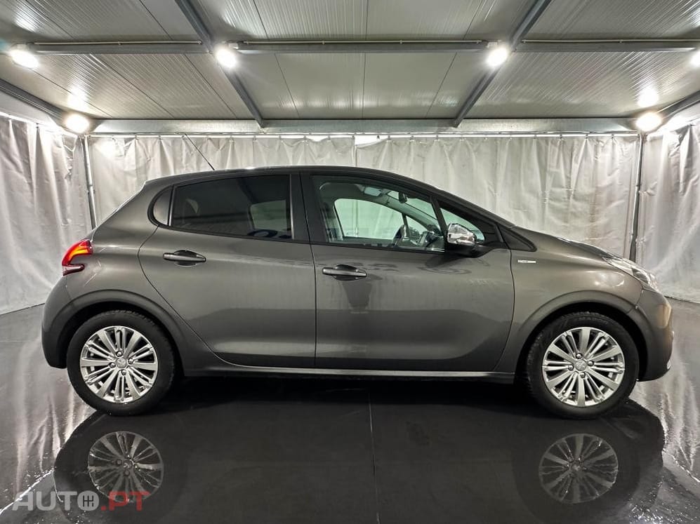 Peugeot 208 1.2 PureTech Allure