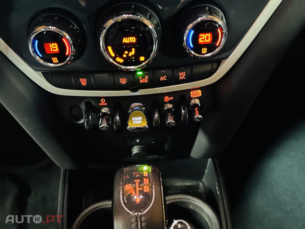 MINI Countryman Cooper SE ALL4 Auto