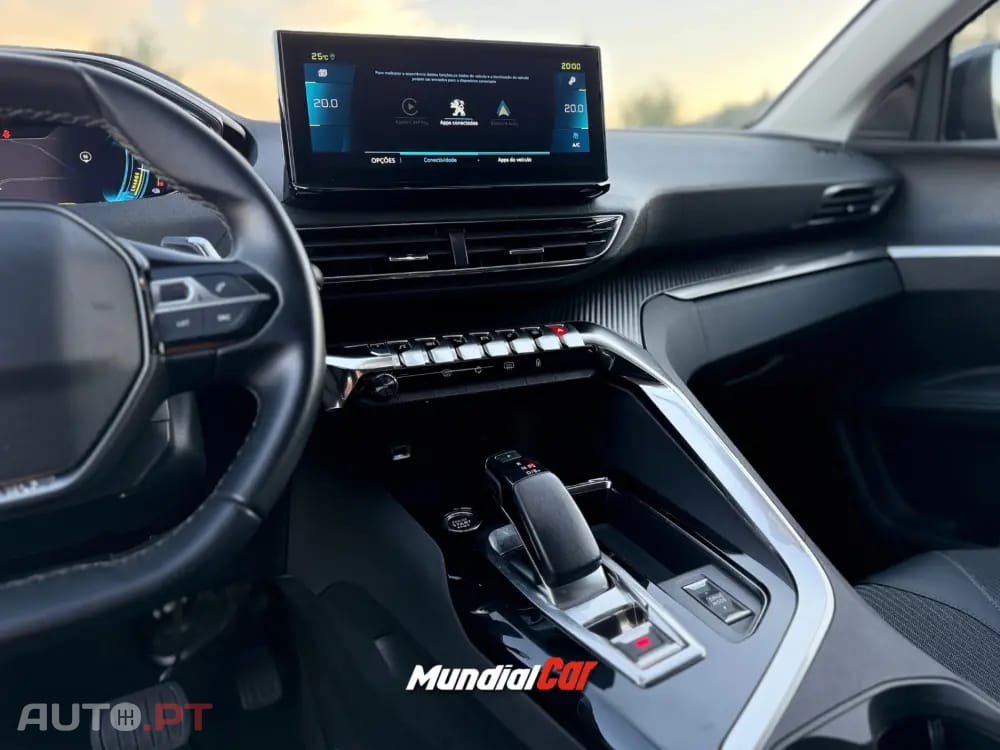 Peugeot 3008 1.6 Hybrid Allure e-EAT8
