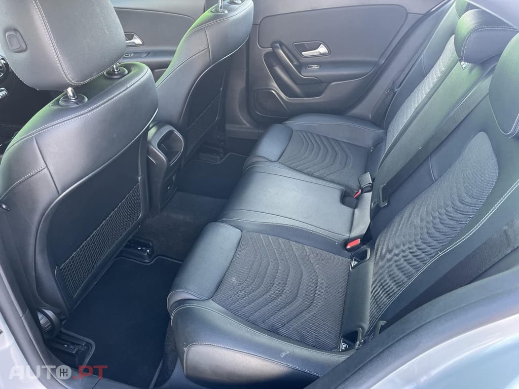 Mercedes-Benz A 200 ADVANCED  