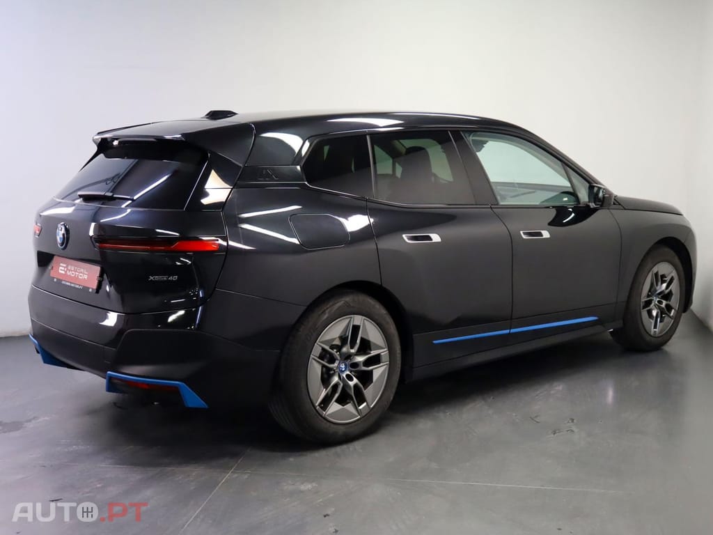 BMW iX xDrive40