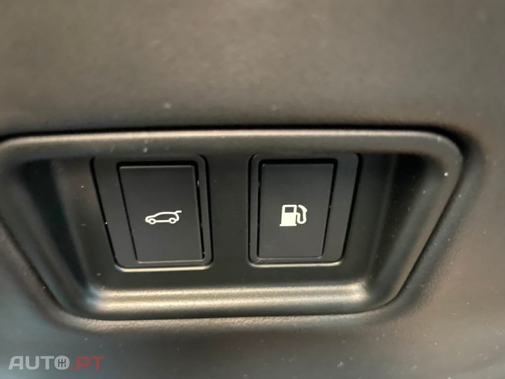 Land Rover Range Rover Sport P440e Dynamic SE