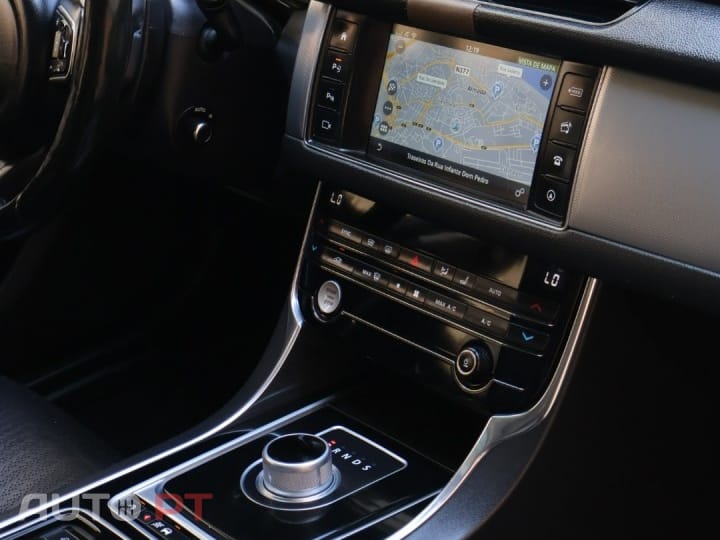 Jaguar XF 2.0 D Prestige Aut.