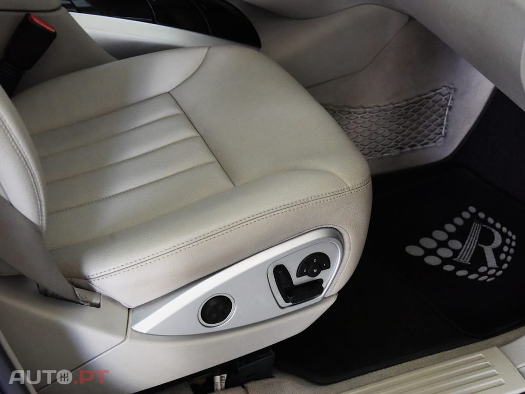 Mercedes-Benz R 320 CDi 4-Matic