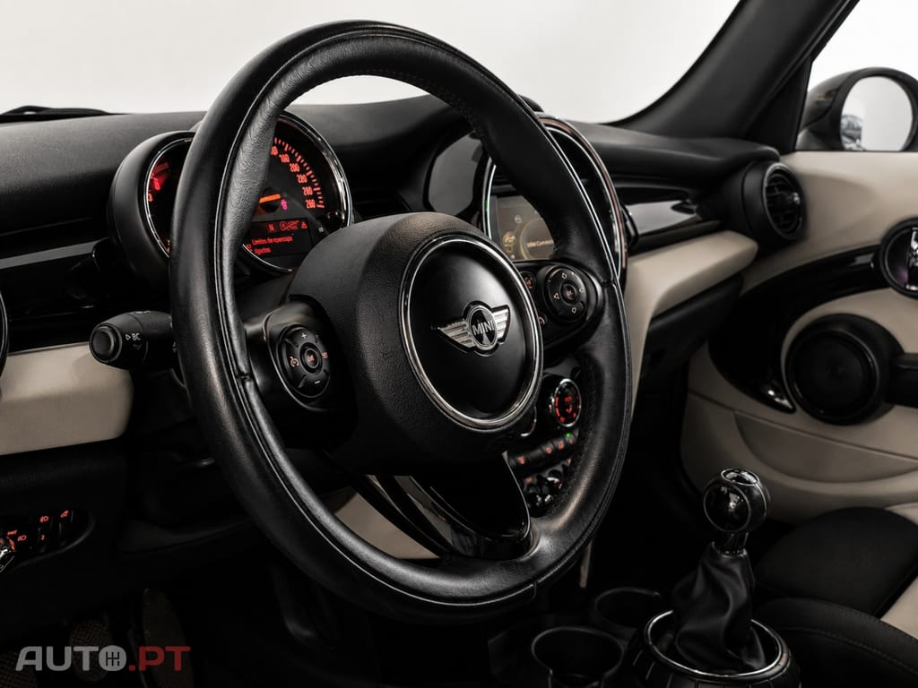 MINI Cooper Cooper D