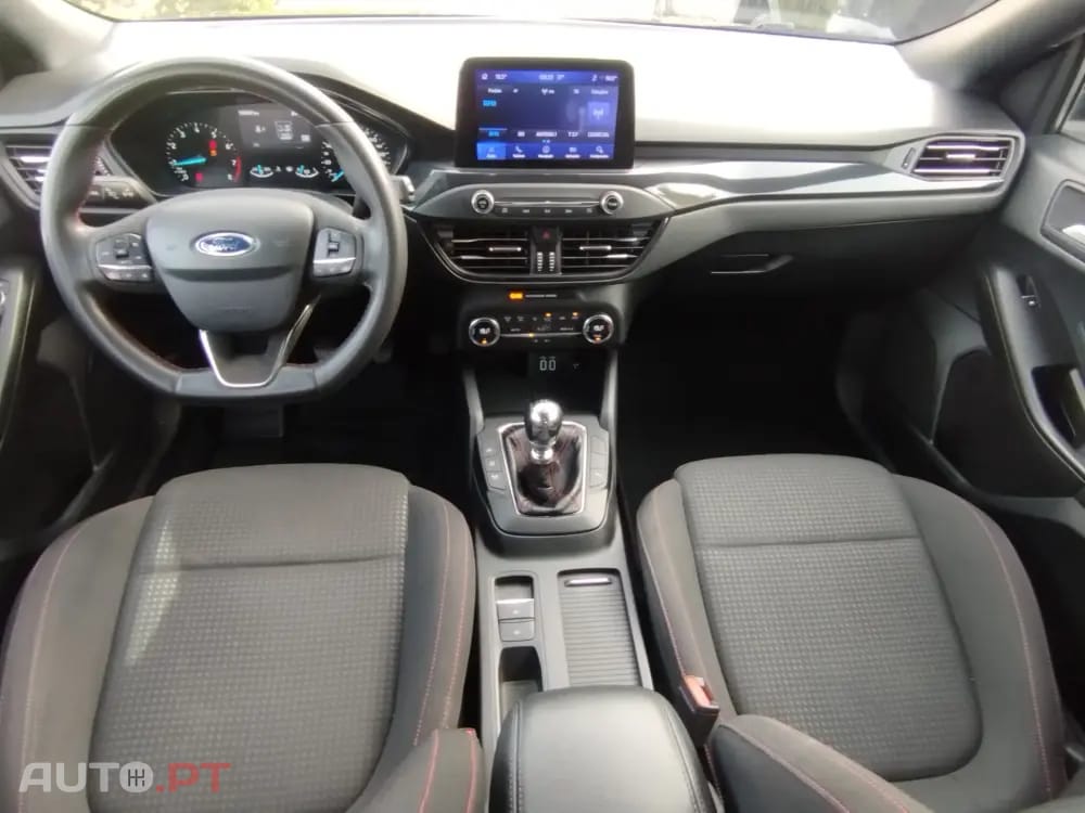 Ford Focus 1.0 EcoBoost MHEV ST-Line