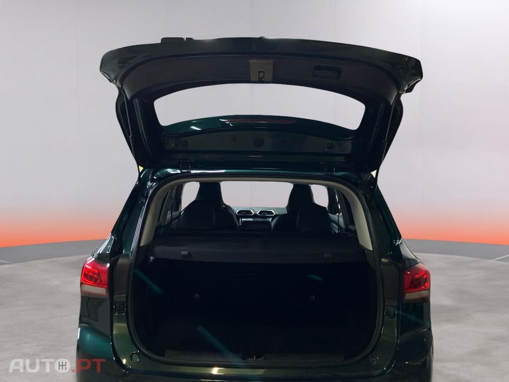 MG ZS 1.5 Hybrid+ Luxury