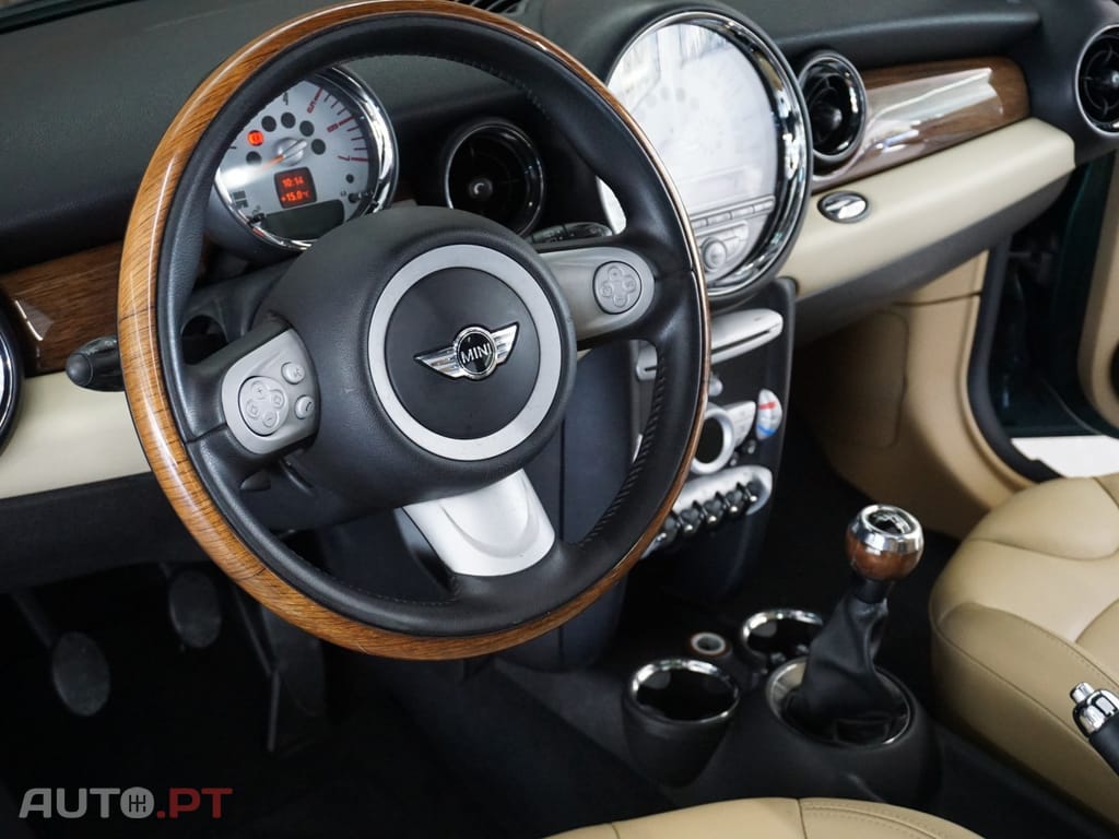 MINI Cooper Cooper D