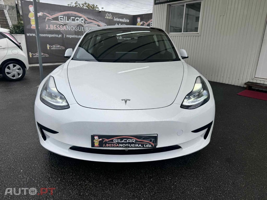 Tesla Model 3 Standard Range Plus RWD