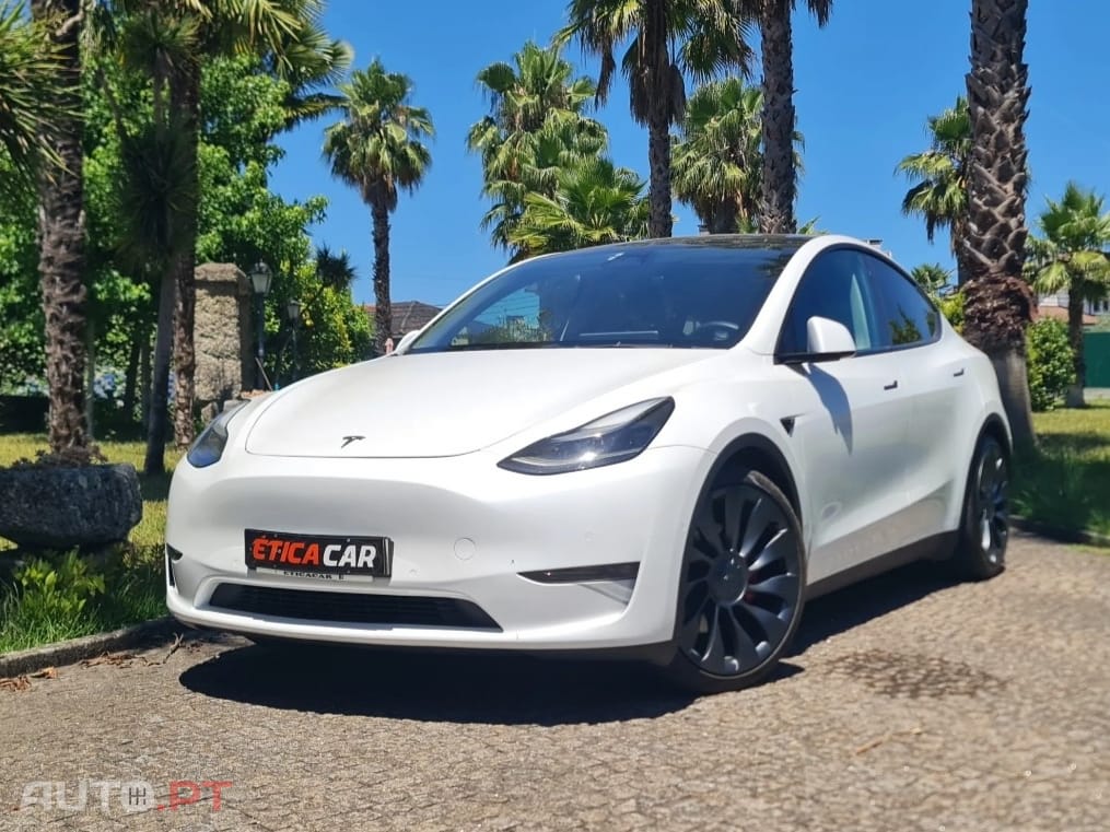 Tesla Model Y Performance Tração Integral