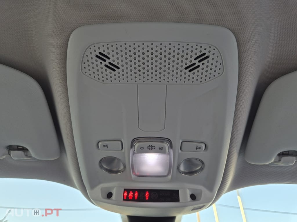 Peugeot 2008 1.2 PureTech Allure Pack