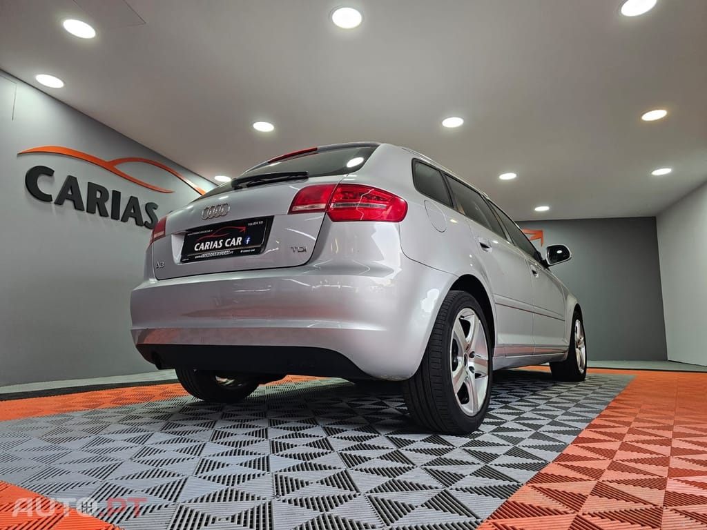 Audi A3 Sportback 1.6 TDi Attraction