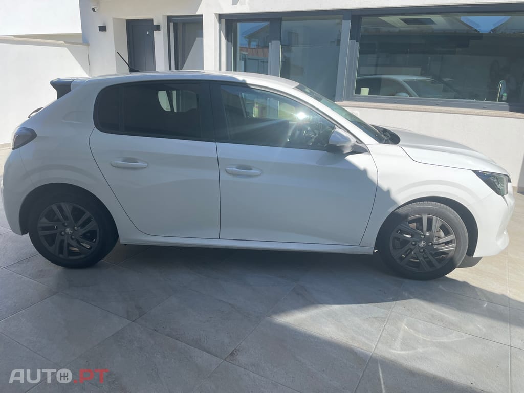 Peugeot 208 Allure Eat 8
