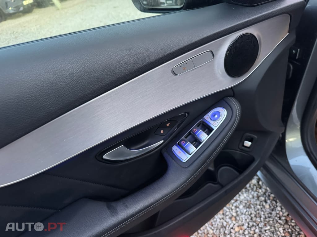 Mercedes-Benz C 300 de AMG Line