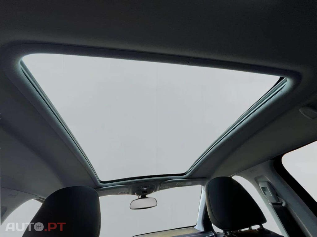 Peugeot 2008  1.2 PureTech Allure CROSSWAY