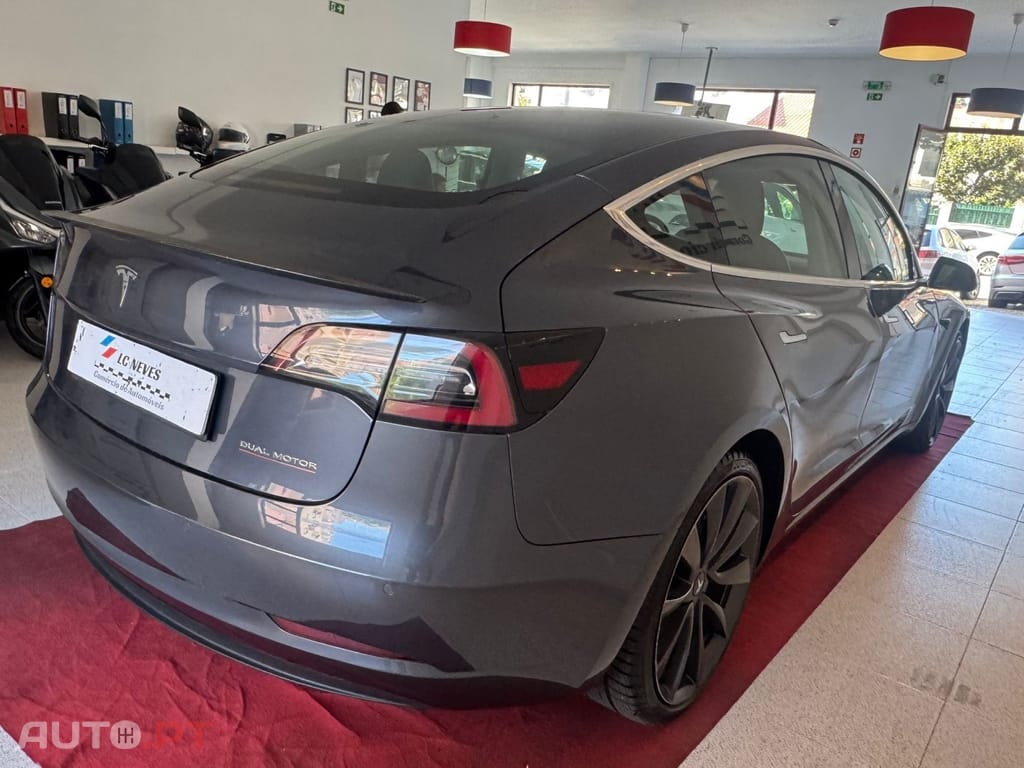 Tesla Model 3 Performance Dual Motor AWD