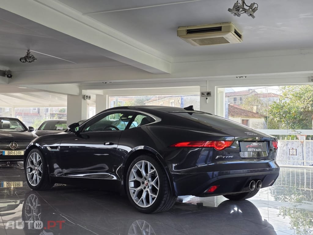 Jaguar F-Type 3.0 V6 S/C Auto