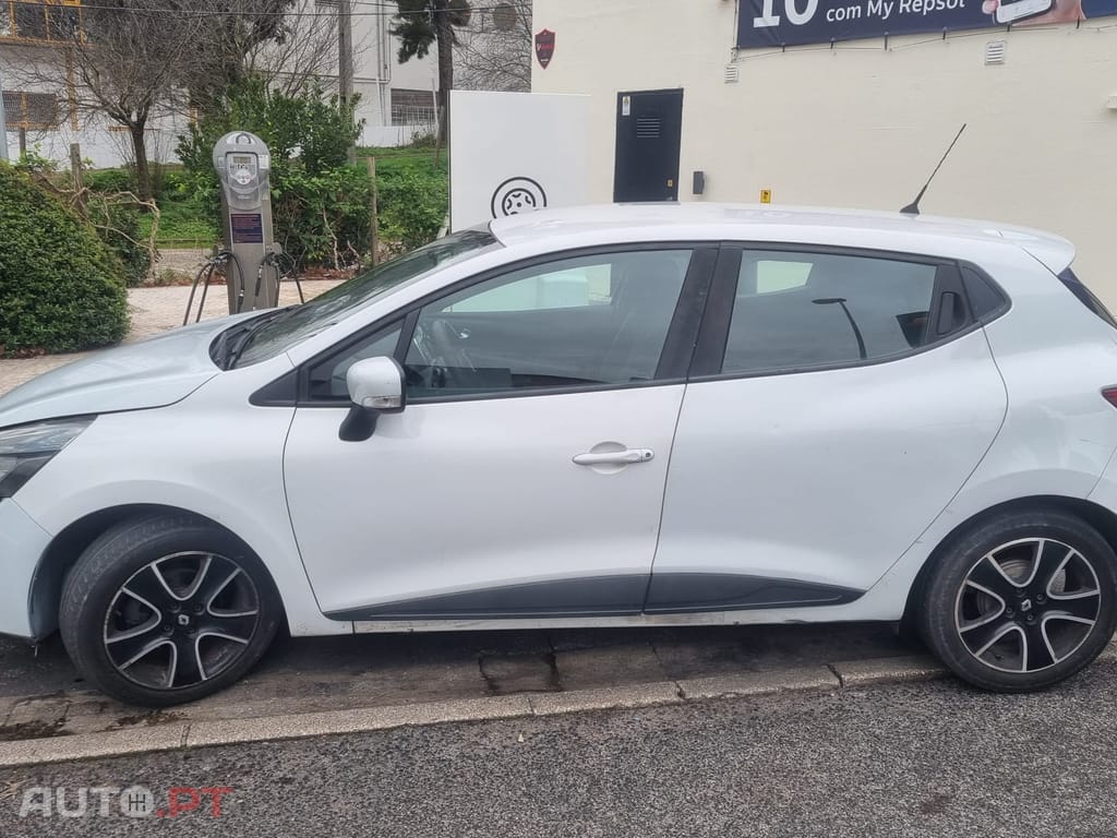 Renault Clio var