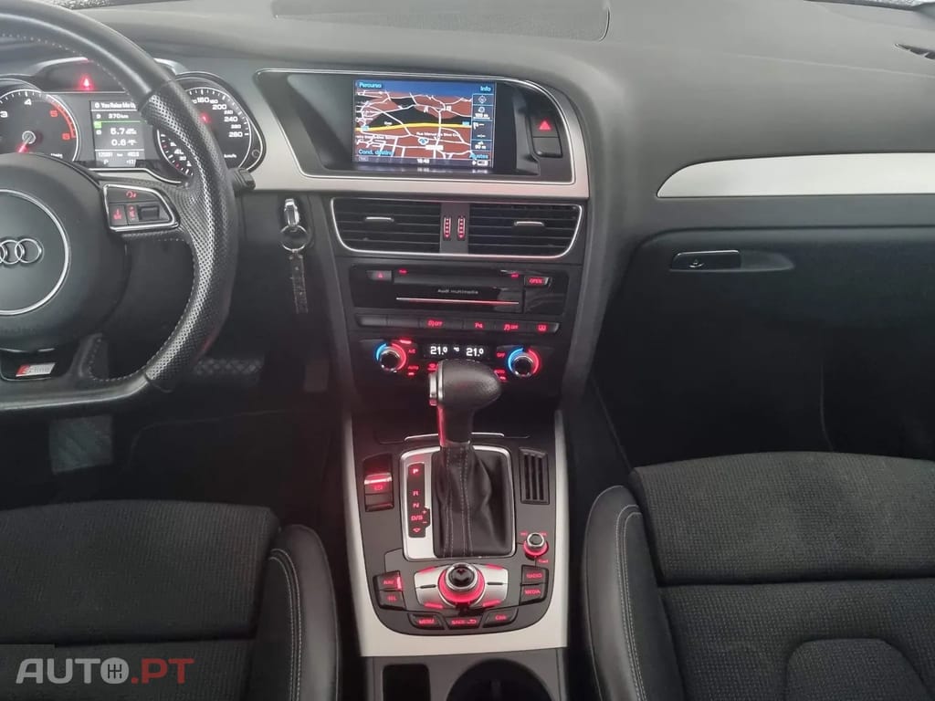 Audi A4 2.0 TDI multitronic S-line