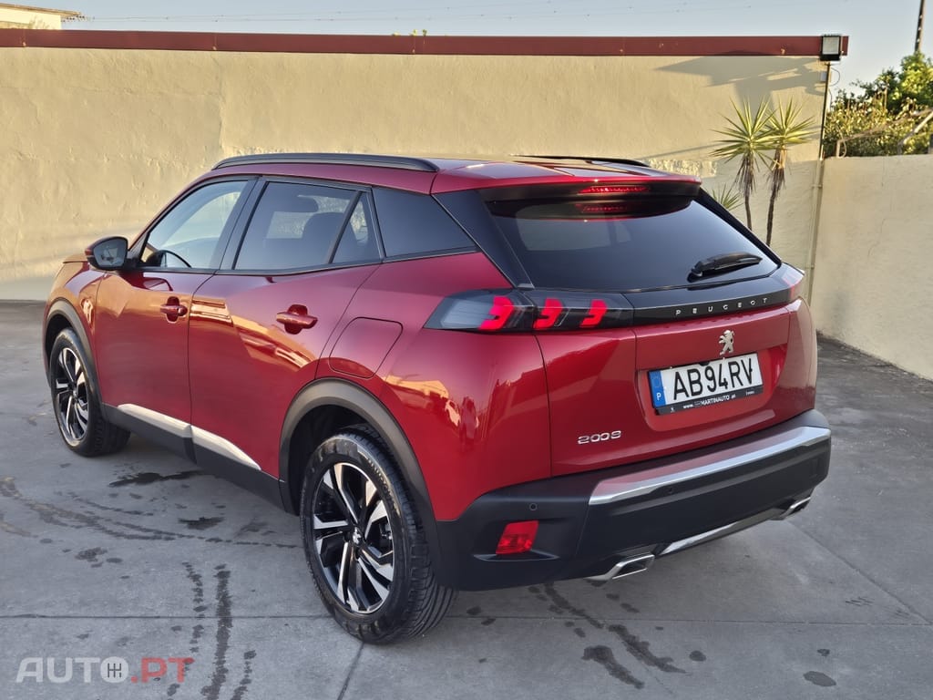 Peugeot 2008 1.2 PureTech Allure Pack