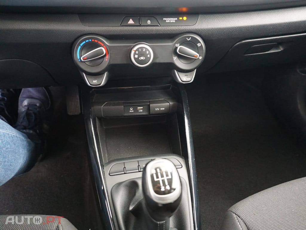 Kia Rio 1.0 T-GDI 100 Dream-Team Edition